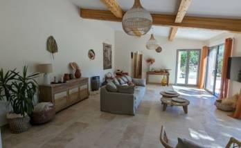  Création d’une extension pour une maison de vacances à Sautron salon