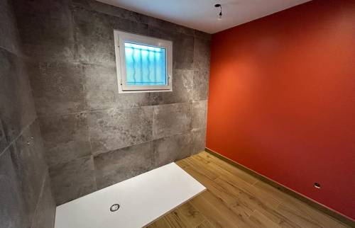 Réalisation d’une salle de bain à Ruy Montceau