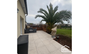 Terrasse extérieure en carrelage – Un projet clé en main / 14520 Commes