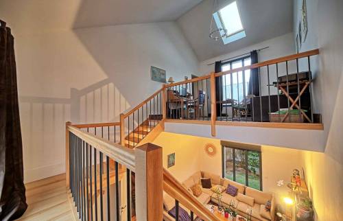 Escalier bois intérieur avec passerelles à Yerres - 2