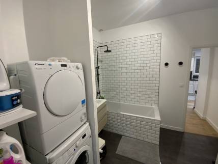 Zone lavage dans une salle de bains Arras