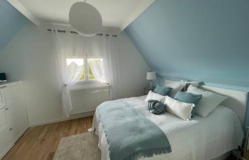 Chambre mansardée bleu