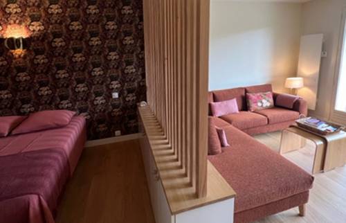 La séparation entre les deux pièces