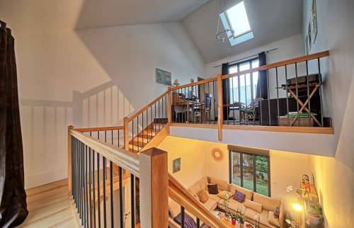 Escalier bois intérieur avec passerelles à Yerres - 2