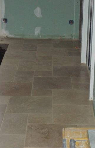 Le sol en pierres, en OPUS terminé