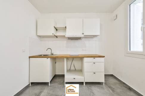  Pose petite cuisine appartement locatif Asnière