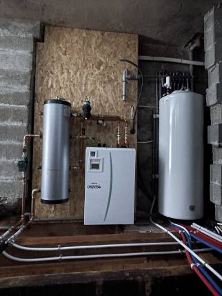 Travaux de rénovation énergétique avec installation d'une pompe à chaleur air-eau - Glun 07300