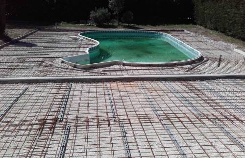 Terrasse pendant travaux à Saintes