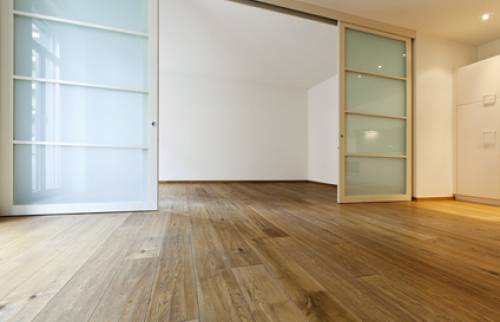 Pose d'une porte à galandage dans un appartement à Villers sur Mer