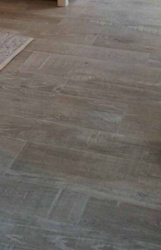 GRES CERAME IMITATION LAMES DE PARQUET - DAMGAN 56750