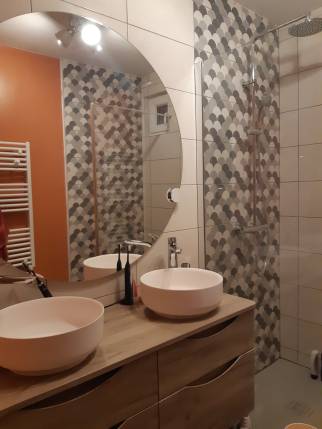 Nouvelle salle de bain rénovée - Meximieux 01
