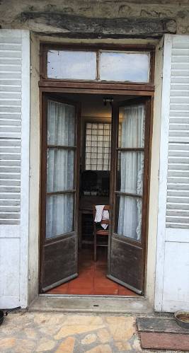 Porte d'entrée avant travaux de menuiserie extérieure - Brie-Comte-Robert 77170