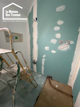 rénovation de leur salle de bain dans leur maison ancienne à Pénestin