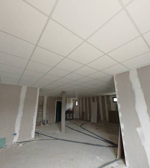Plafond suspendu et isolation La Maison des Travaux Evreux Louviers 2.