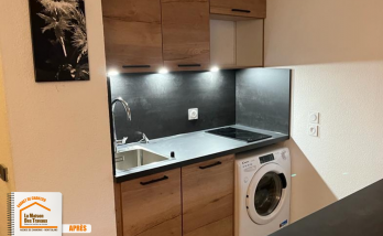 travaux cuisine studio montagne, cuisine équipée studio Les Houches, rénovation intérieur montagne, agence travaux Chamonix, cuisine moderne location