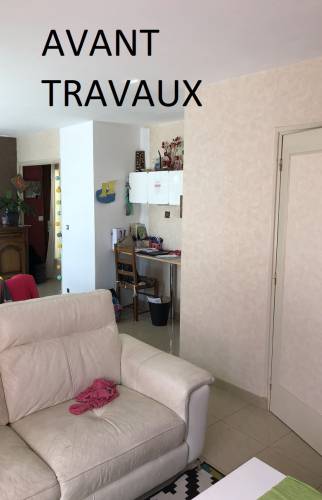  Salon rénové a Saintes