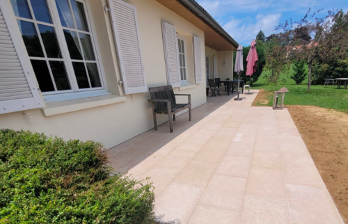 création d'une terrasse - dalle en pierre