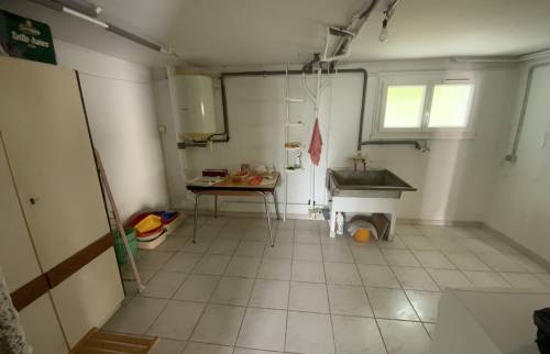 Garage appartement La Maison Des Travaux Alès