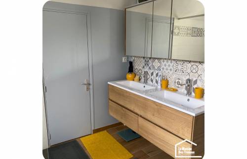 Rénovation totale d'une salle de bain sur Agy (14400)