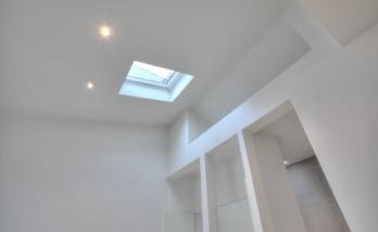 Remplacement d'une fenêtre de toit dans un appartement Versailles