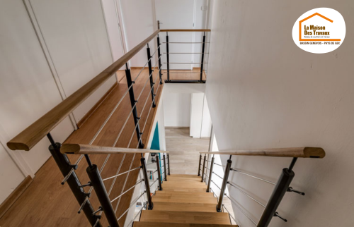  fabrication escalier sur mesure Divonne-les-Bains, marche bois massif Pays de Gex, structure métal Gex, rénovation séjour Ferney-Voltaire, design contemporain Valserhône