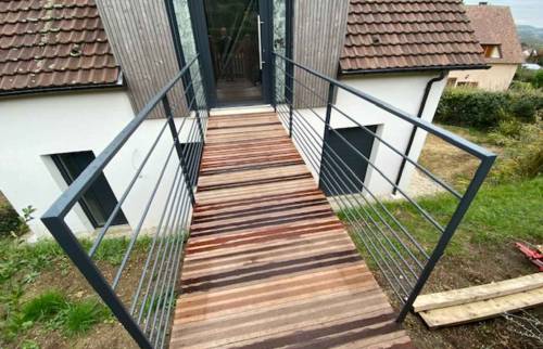 Création d'une passerelle en bois à Deauville