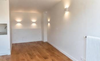 Espace de vie avec éclairage d'ambiance, résidence principale rénovée Paris 17