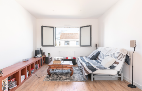 Création d'une surélévation de 70 m² et rénovation intérieure à Saint-Sébastien-sur-Loire - rénovation chambre d'ami