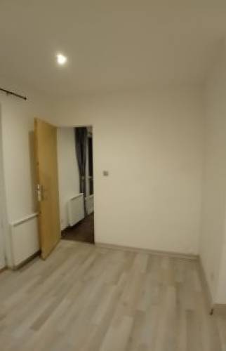 Rénovation T1 Aix-Les-Bains chambre avant 1
