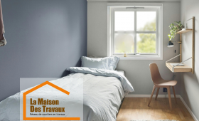 Chambre rénovée à Chérisy : murs et plafond repeints, ambiance douce et moderne, travail signé La Maison Des Travaux Dreux-Anet.