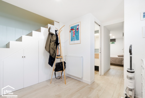 Agencement optimisé sous escalier