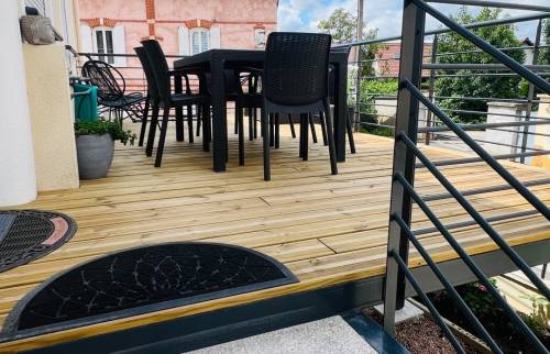 terrasse suspendu pilotis métallique Gannat