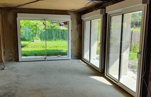 Après - INT - maçon 73, menuisier 73, façadier 73, plombier 73, électricien 73, carreleur 73, plaquiste 73, charpentier 73, couvreur 73, paysagiste 73