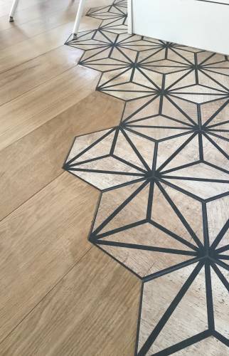 Carreau de ciment et parquet à Village Neuf