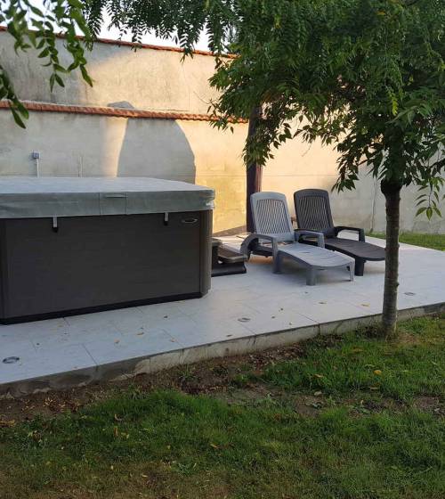 Construction d'une terrasse pour un spa à Vaires sur marne