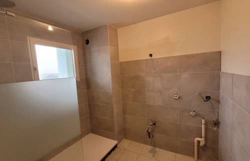 Rénovation complète d’une salle de bain et des WC dans un appartement à Vinay 2