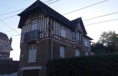 Maison avant modification du toit (Ouistreham 14150)