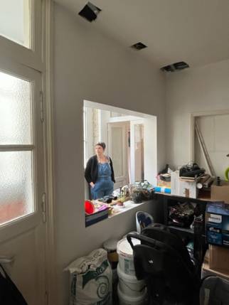 Pièce avant rénovation et transformation en chambre - Nantes 44