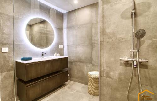 Grands carreaux effet béton