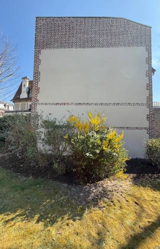 Ravalement du pignon terminé