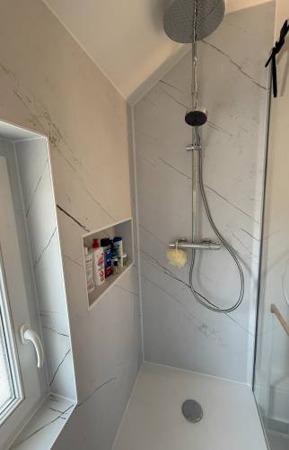 Espace douche Forges les Bains