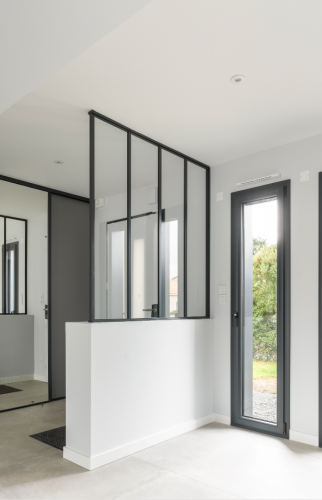 Pose d'une verrière dans une entrée de maison au Loroux-Bottereau