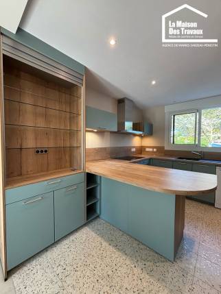 cuisine-bleu-canard-moderne-ilot-central