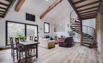 Réhabilitation d'une maison de village dans le Val de Saône, Lyon Ouest - Travaux d'isolation thermique, electricité, plomberie, chauffage