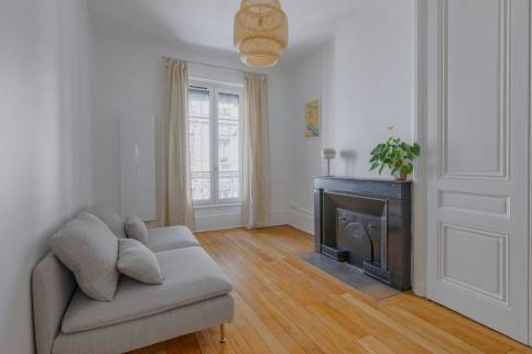 Lyon, quartier Vaise (69009) : rénovation complète d'un appartement ancien pour la location meublée