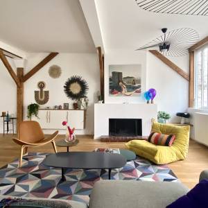 Salon avec une belle luminosité