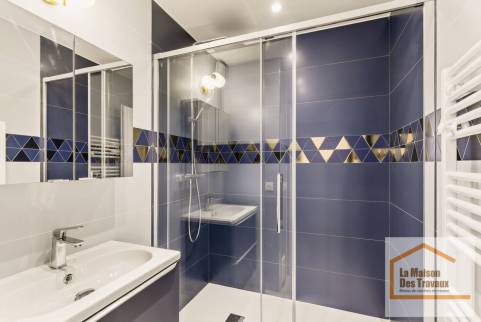 salle-eau-bleue-renovee-asnieres