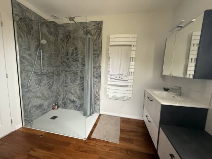 Salle de bain dans l'extension (Colomby-Anguerny 14610)