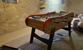 Enduits ç la chaux pour espace de jeu dans une cave