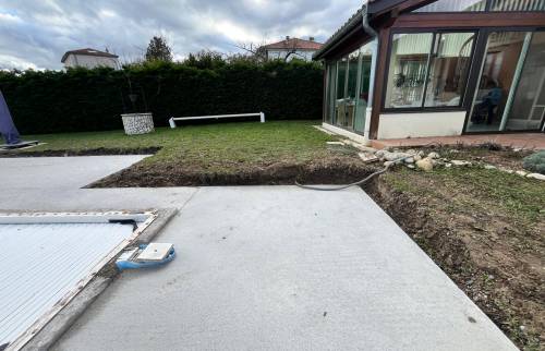 Rénovation d'une terrasse autour d'une piscine (69290 SAINT GENIS LES OLLIERES)